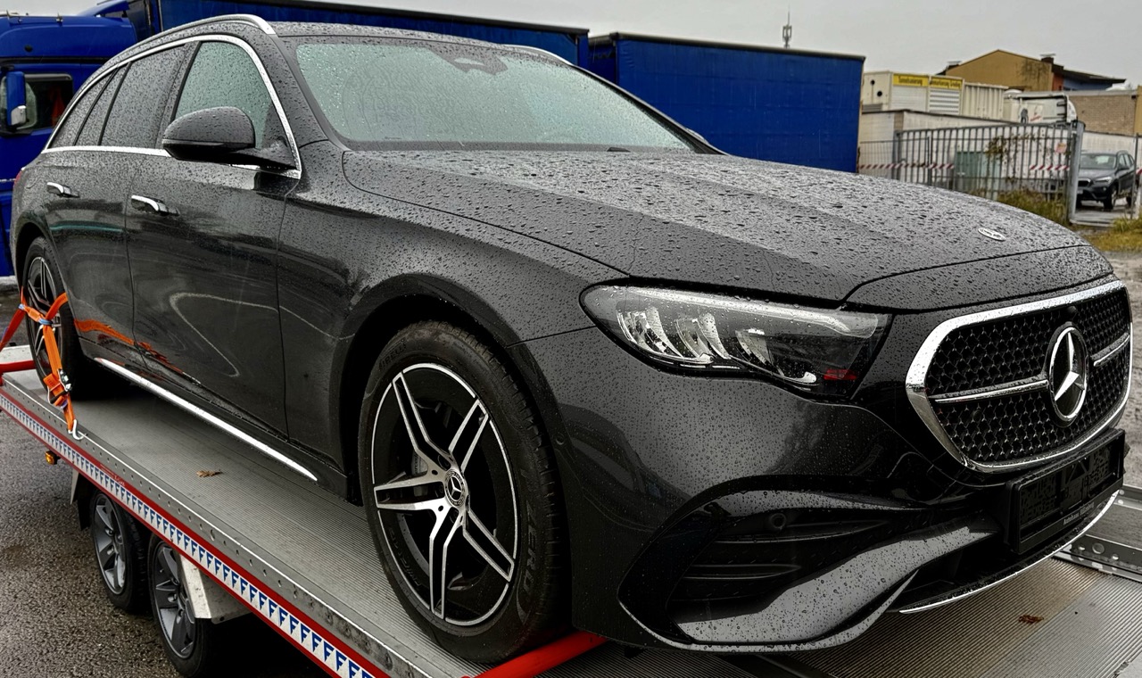 Mercedes Benz E220 AMG