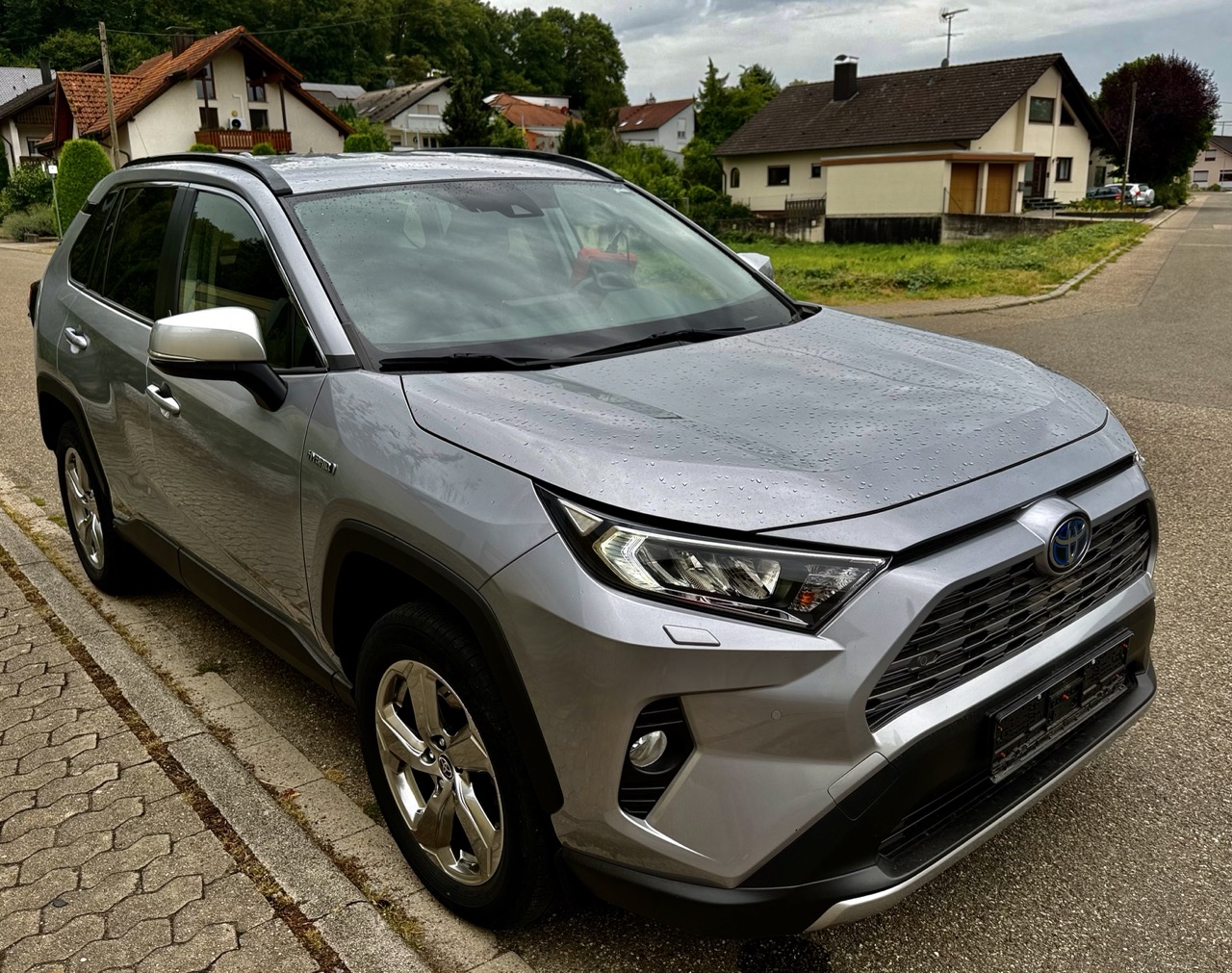 TOYOTA RAV 4